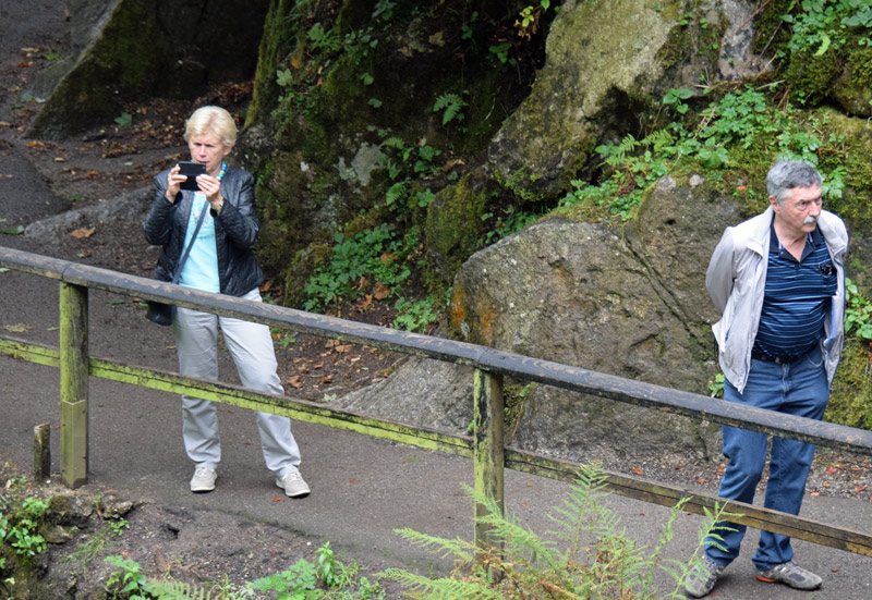 Doris und Gnter beim Triberger Wasserfall