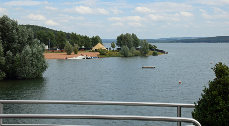 Seerundfahrt mit dem Trimaran auf dem groen Brombachsee