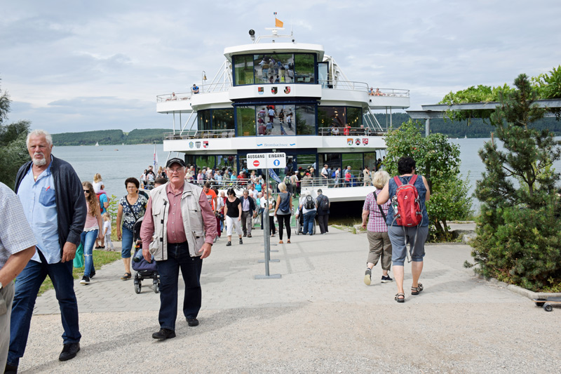 Seerundfahrt mit dem Trimaran auf dem groen Brombachsee