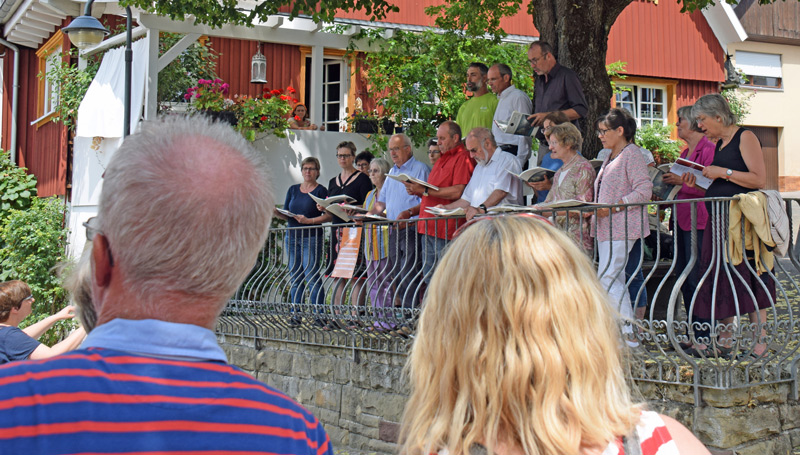 Total Vokal aus Schnait unter der Linde